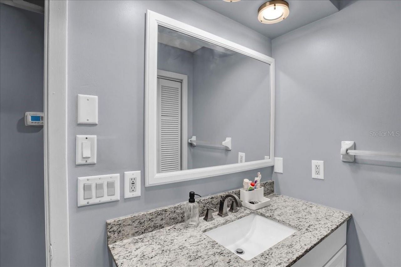 6124 Lynn Road, Tampa, FL 33625 Photo