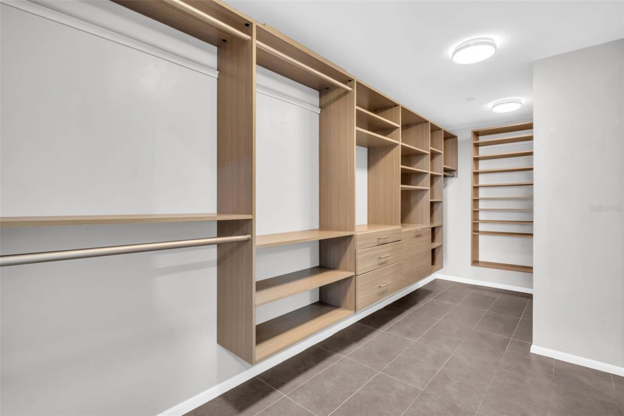 1 Beach Drive Se, Unit 1910, Saint Petersburg, FL 33701 Photo