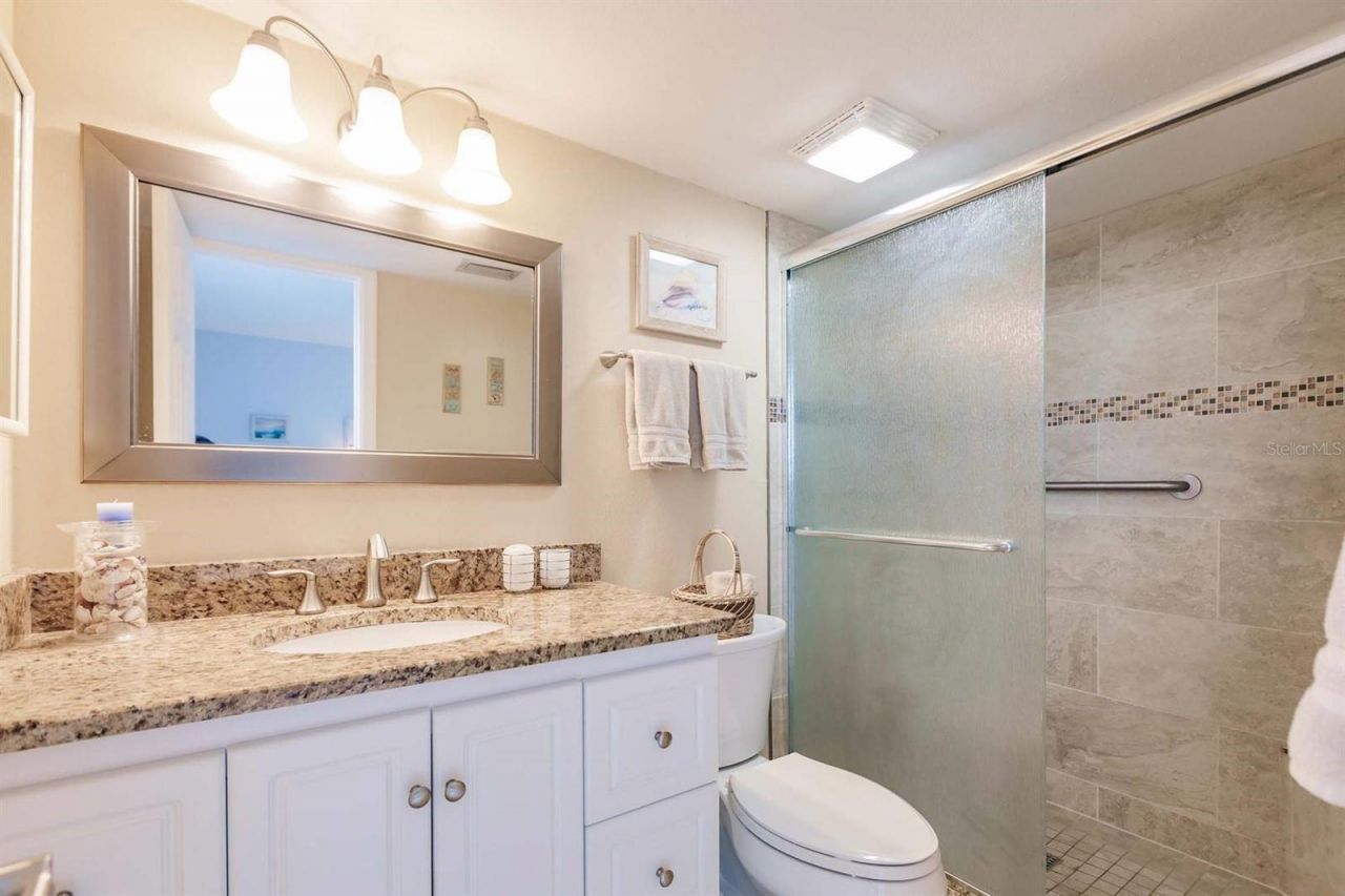 1125 W Peppertree Drive, Unit 501, Sarasota, FL 34242 Photo