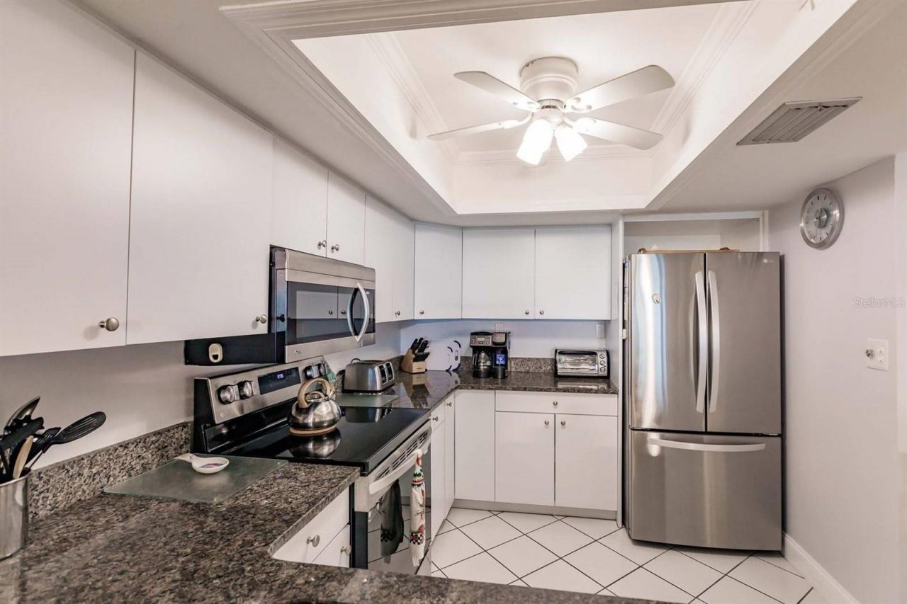 1125 W Peppertree Drive, Unit 501, Sarasota, FL 34242 Photo