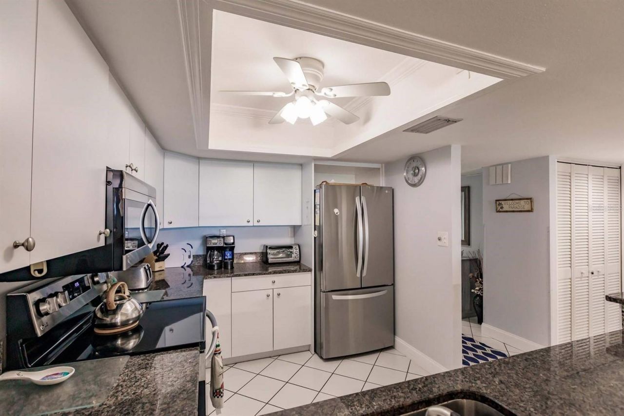 1125 W Peppertree Drive, Unit 501, Sarasota, FL 34242 Photo