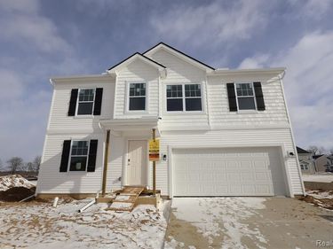 709 Whisperwood Way, Chelsea, MI 48118