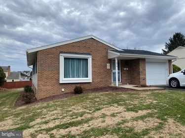 216 IRENE AVENUE, EPHRATA, PA 17522