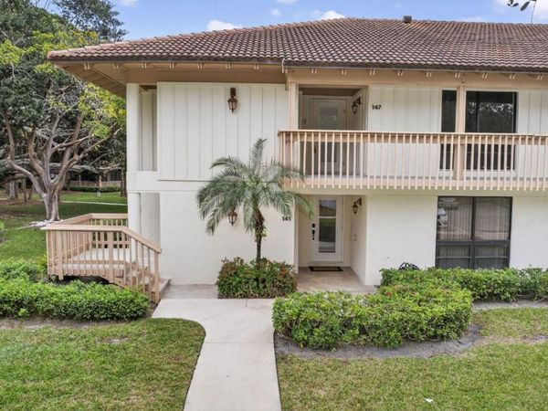 147 Brackenwood Road, Palm Beach Gardens, FL 33418