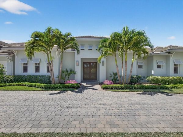 7748 SE Manhasset Place, Hobe Sound, FL 33455