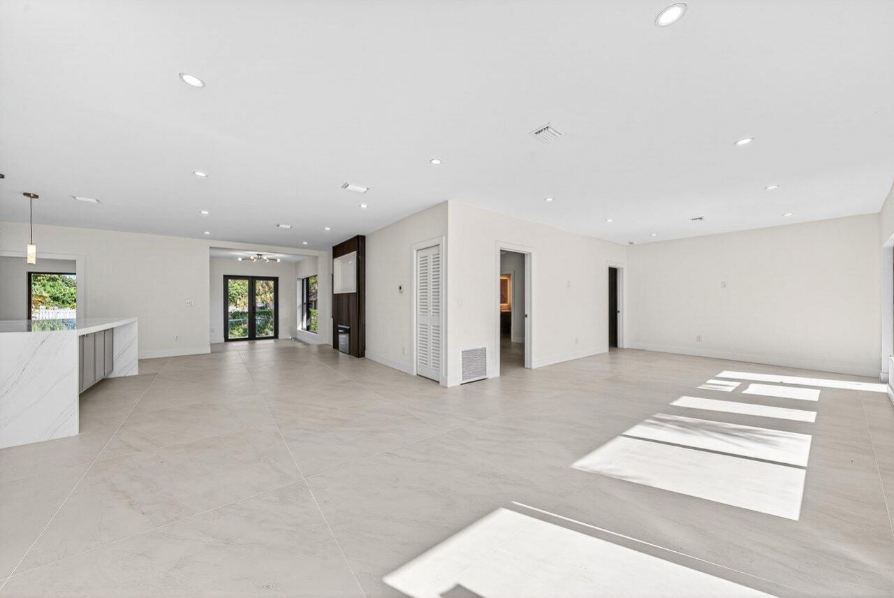 1004 Avon Road, West Palm Beach, FL 33401 Photo