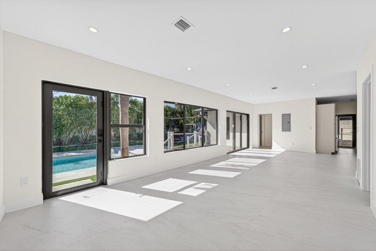 1004 Avon Road, West Palm Beach, FL 33401 Photo