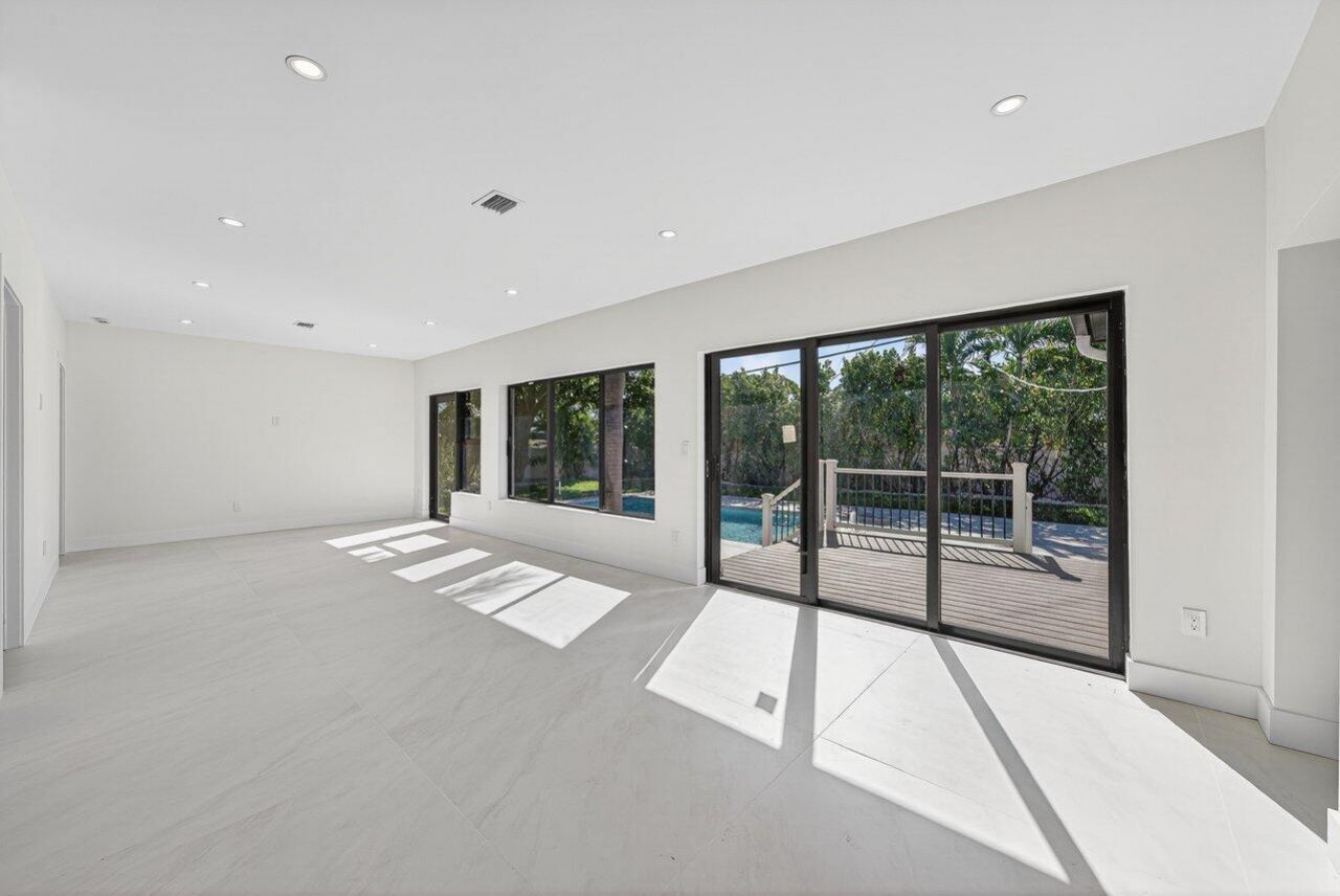 1004 Avon Road, West Palm Beach, FL 33401 Photo