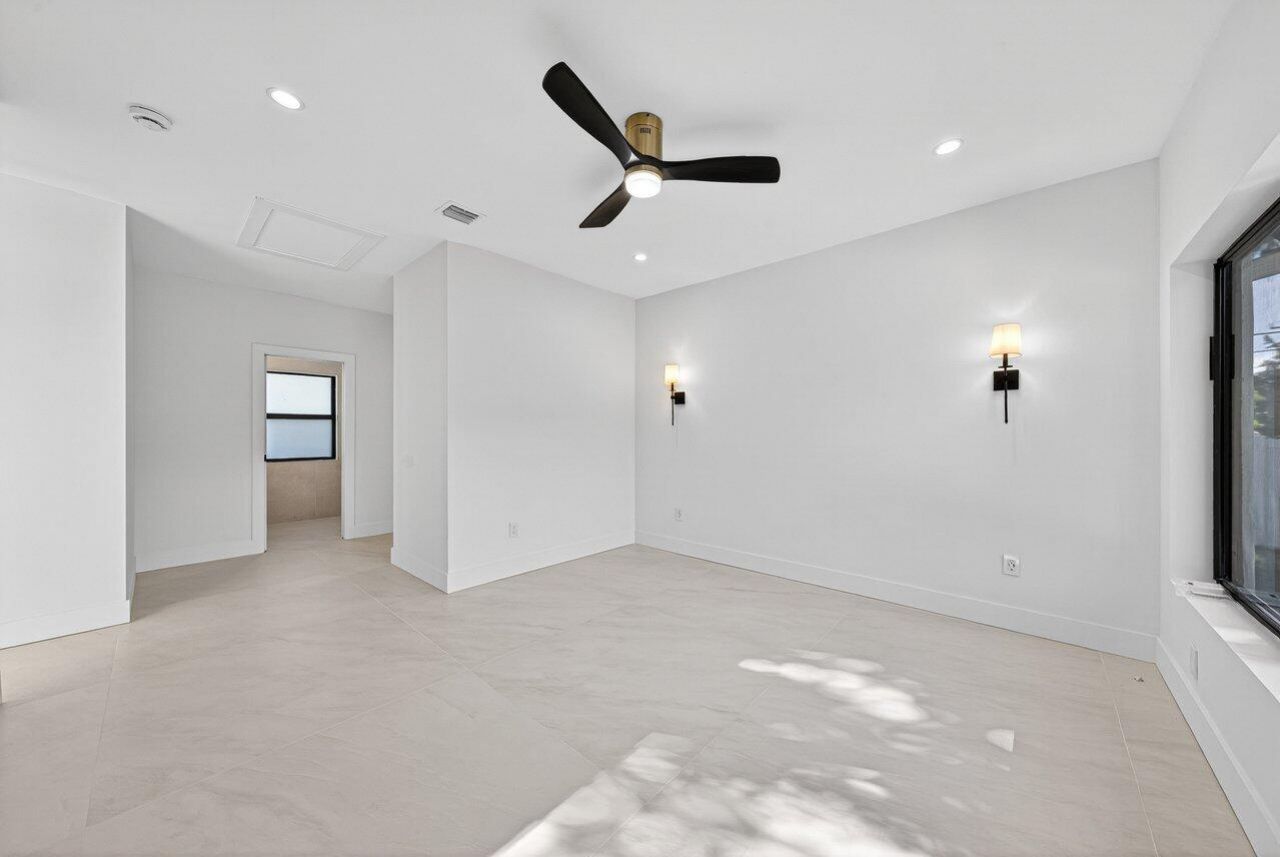 1004 Avon Road, West Palm Beach, FL 33401 Photo