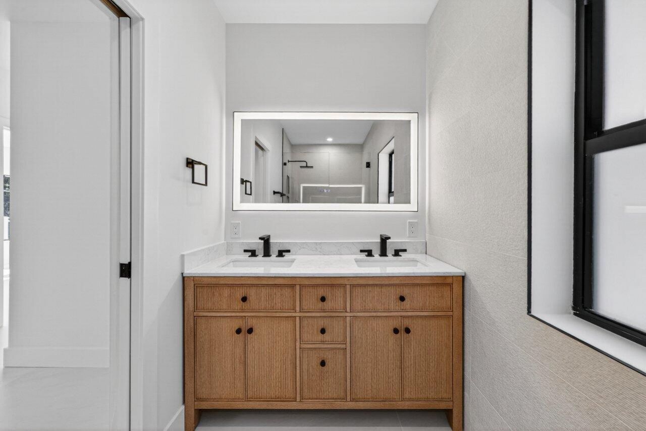 1004 Avon Road, West Palm Beach, FL 33401 Photo