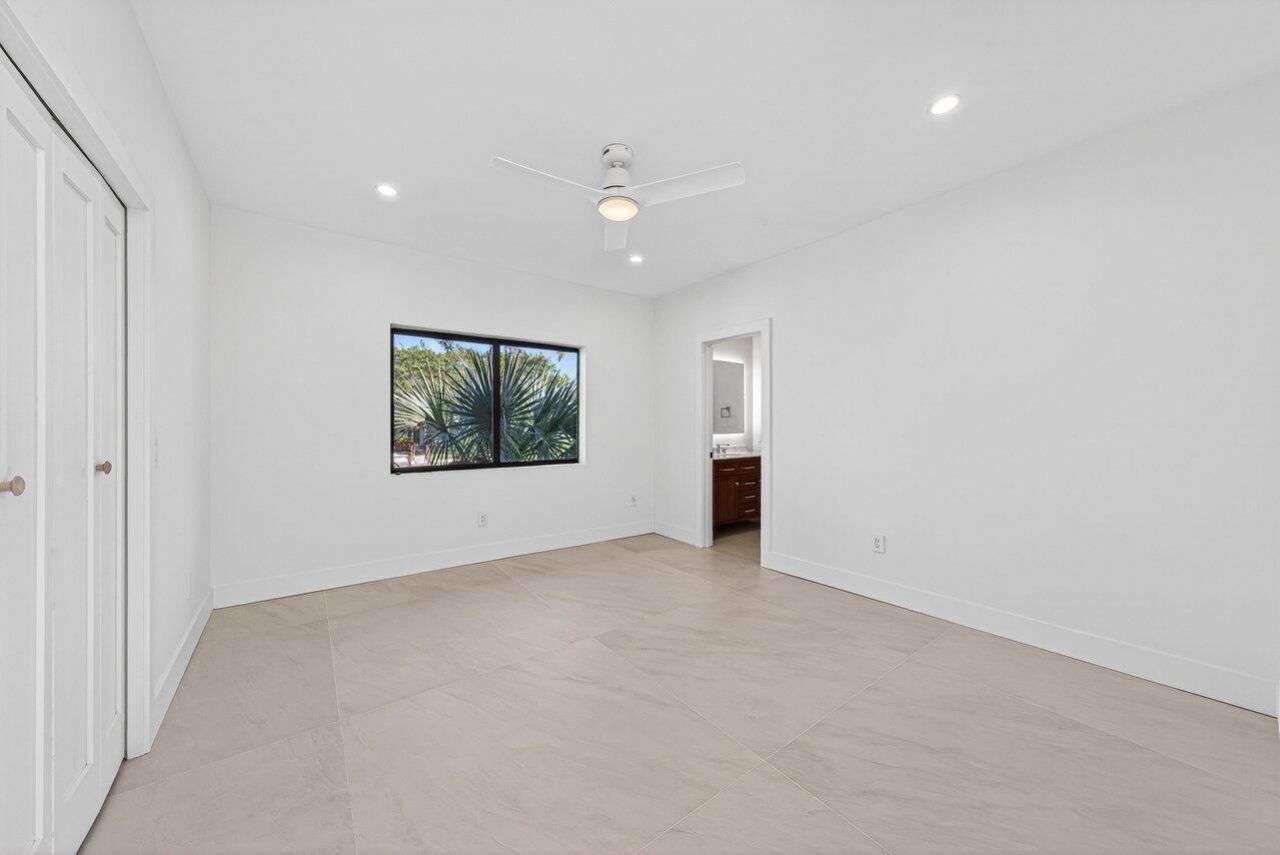 1004 Avon Road, West Palm Beach, FL 33401 Photo