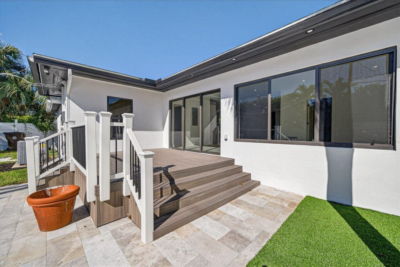 1004 Avon Road, West Palm Beach, FL 33401 Photo