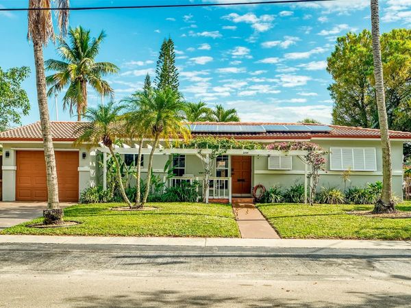 2100 SW 23rd Terrace, Fort Lauderdale, FL 33312