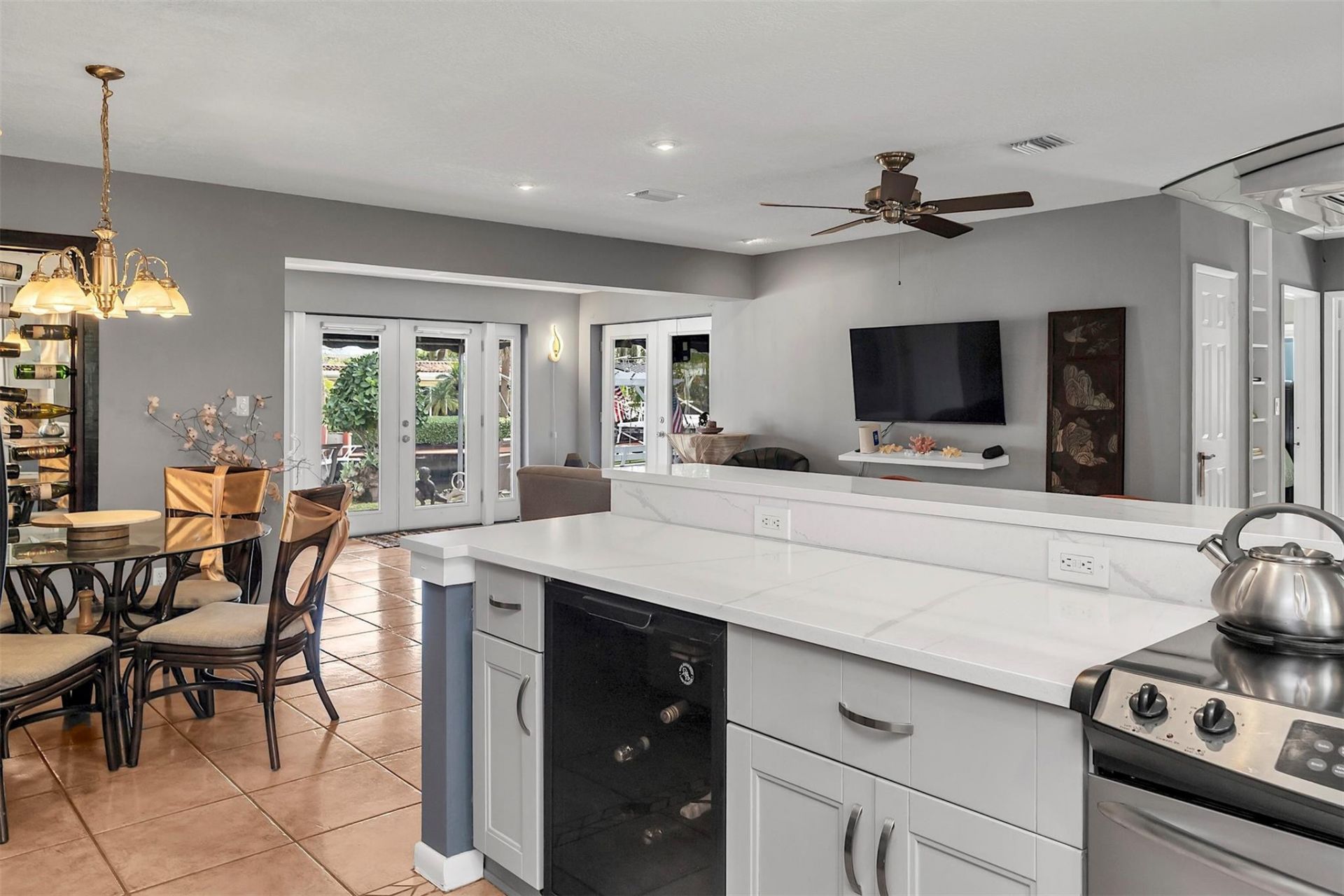 2100 SW 23rd Terrace, Fort Lauderdale, FL 33312 Photo