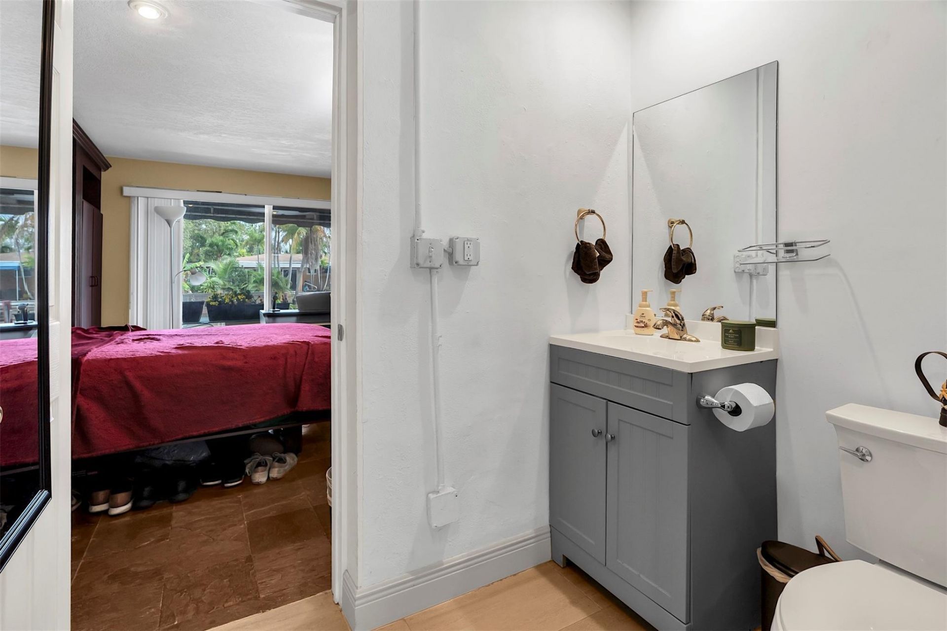 2100 SW 23rd Terrace, Fort Lauderdale, FL 33312 Photo