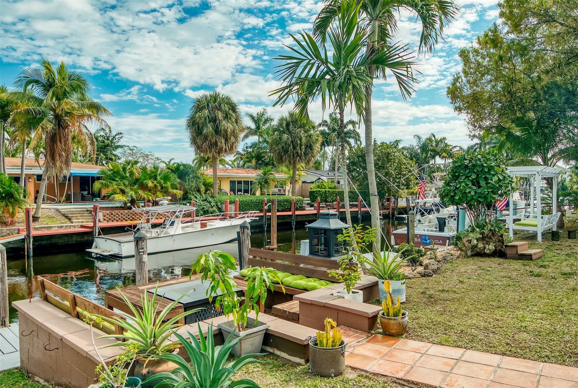 2100 SW 23rd Terrace, Fort Lauderdale, FL 33312 Photo