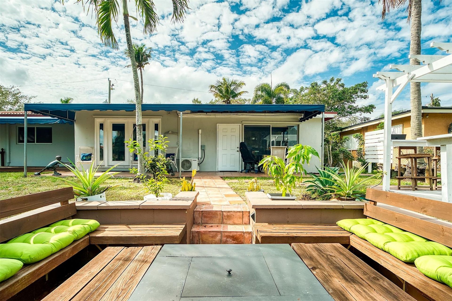 2100 SW 23rd Terrace, Fort Lauderdale, FL 33312 Photo