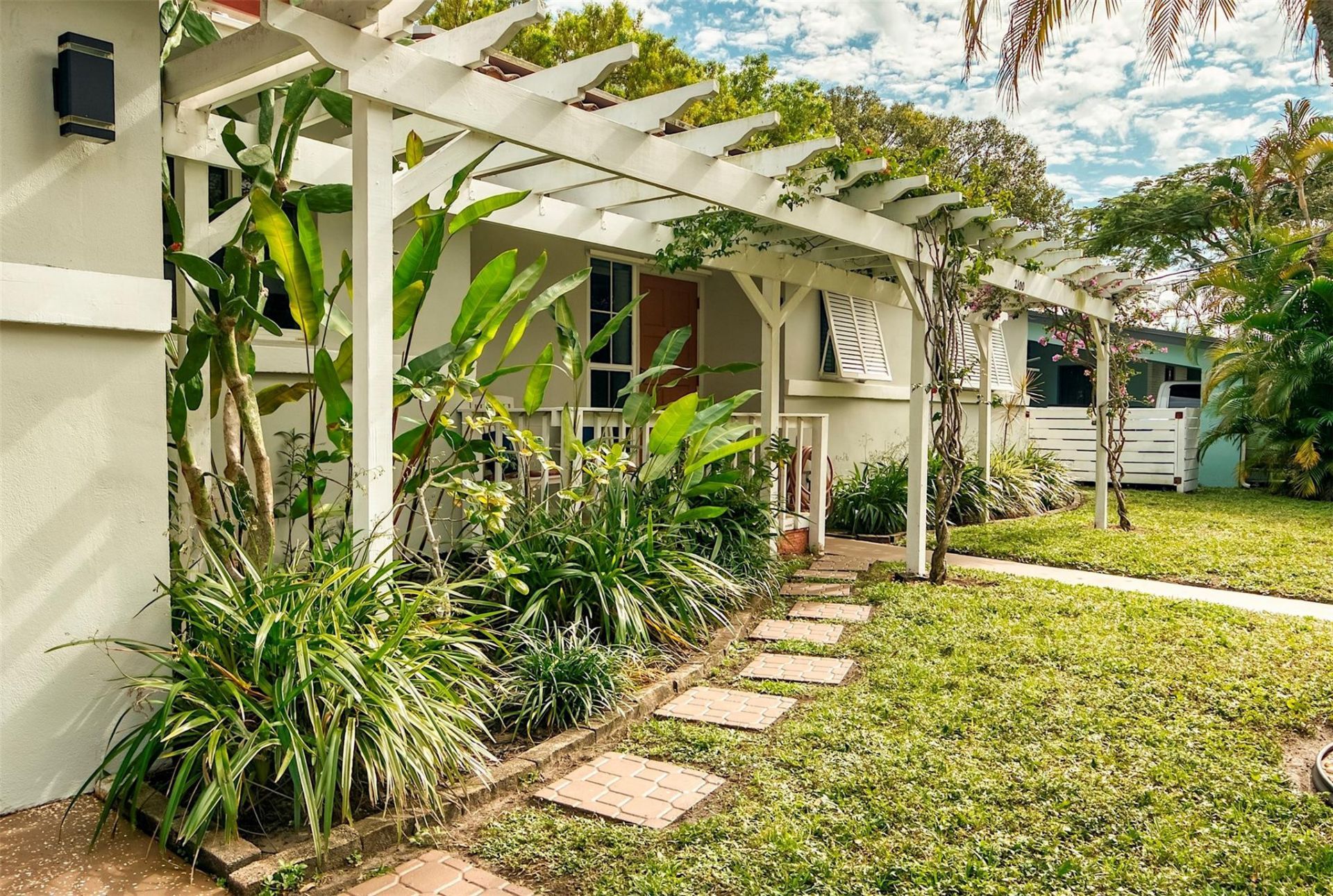 2100 SW 23rd Terrace, Fort Lauderdale, FL 33312 Photo