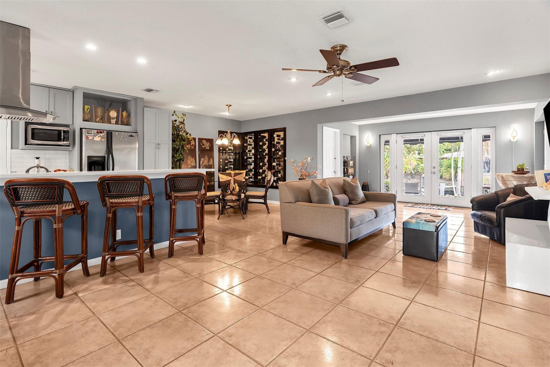 2100 SW 23rd Terrace, Fort Lauderdale, FL 33312 Photo