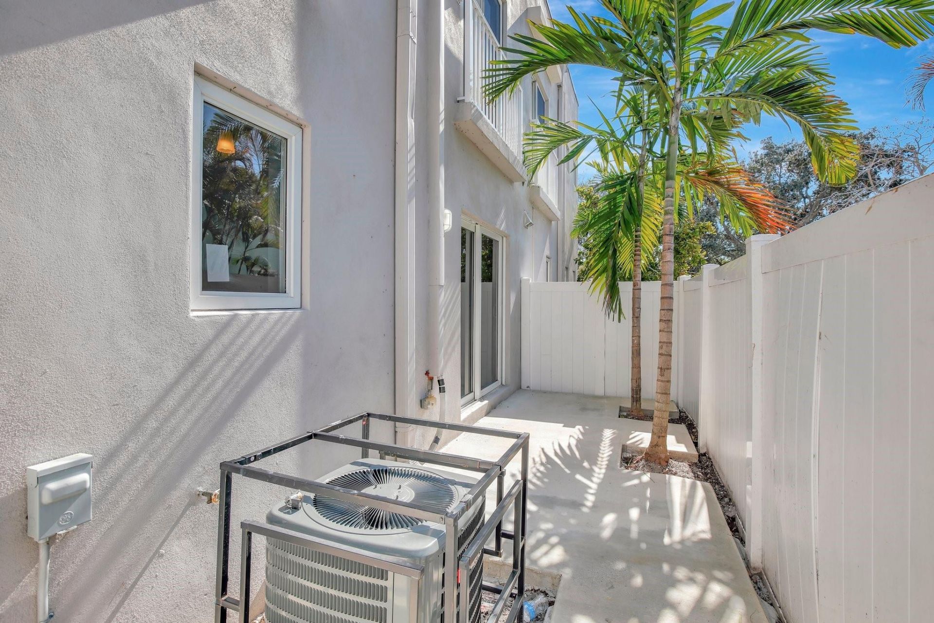 1106 S 20th Avenue, Hollywood, FL 33020 Photo