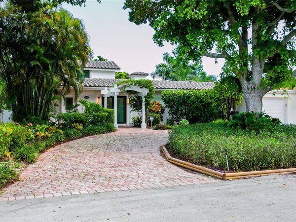 1806 NE 22nd Ter, Fort Lauderdale, FL 33305