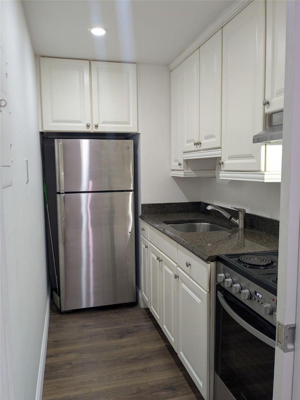 815 Middle River Drive, Unit 215, Fort Lauderdale, FL 33304 Photo