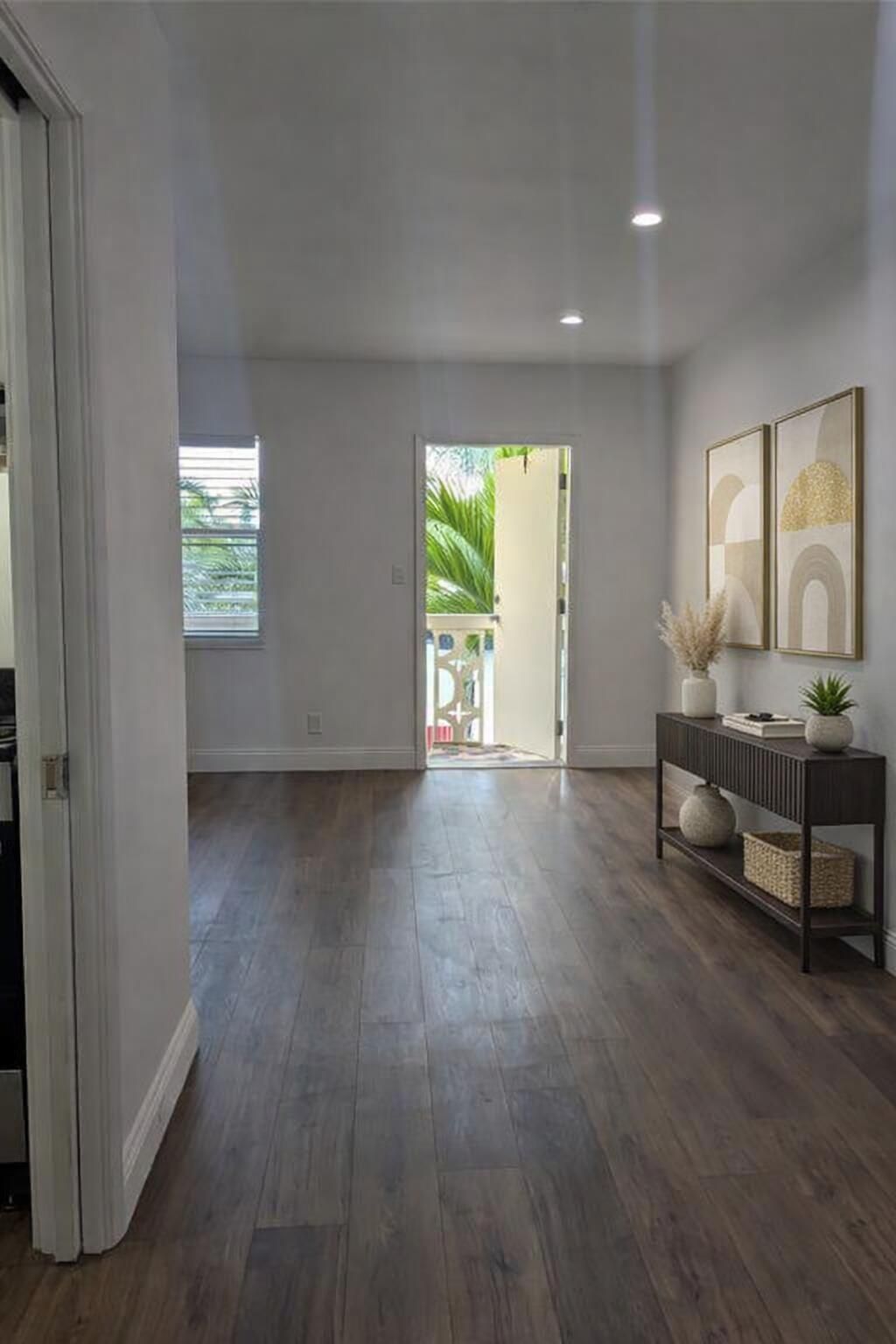 815 Middle River Drive, Unit 215, Fort Lauderdale, FL 33304 Photo