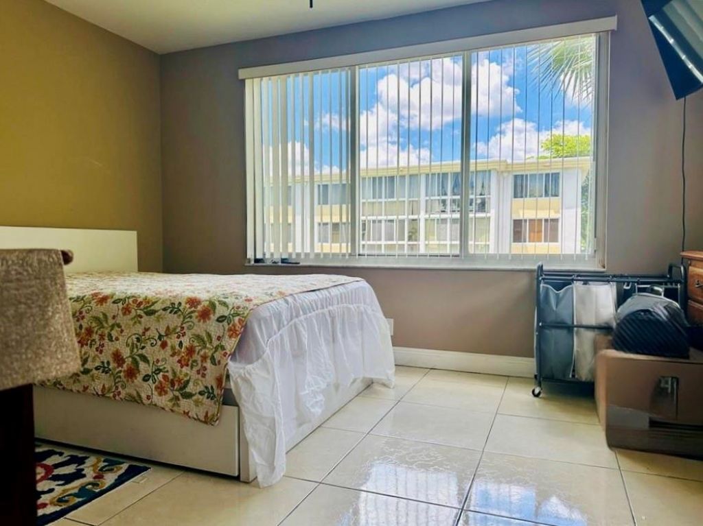 5985 Del Lago Circle, Unit 223, Sunrise, FL 33313 Photo