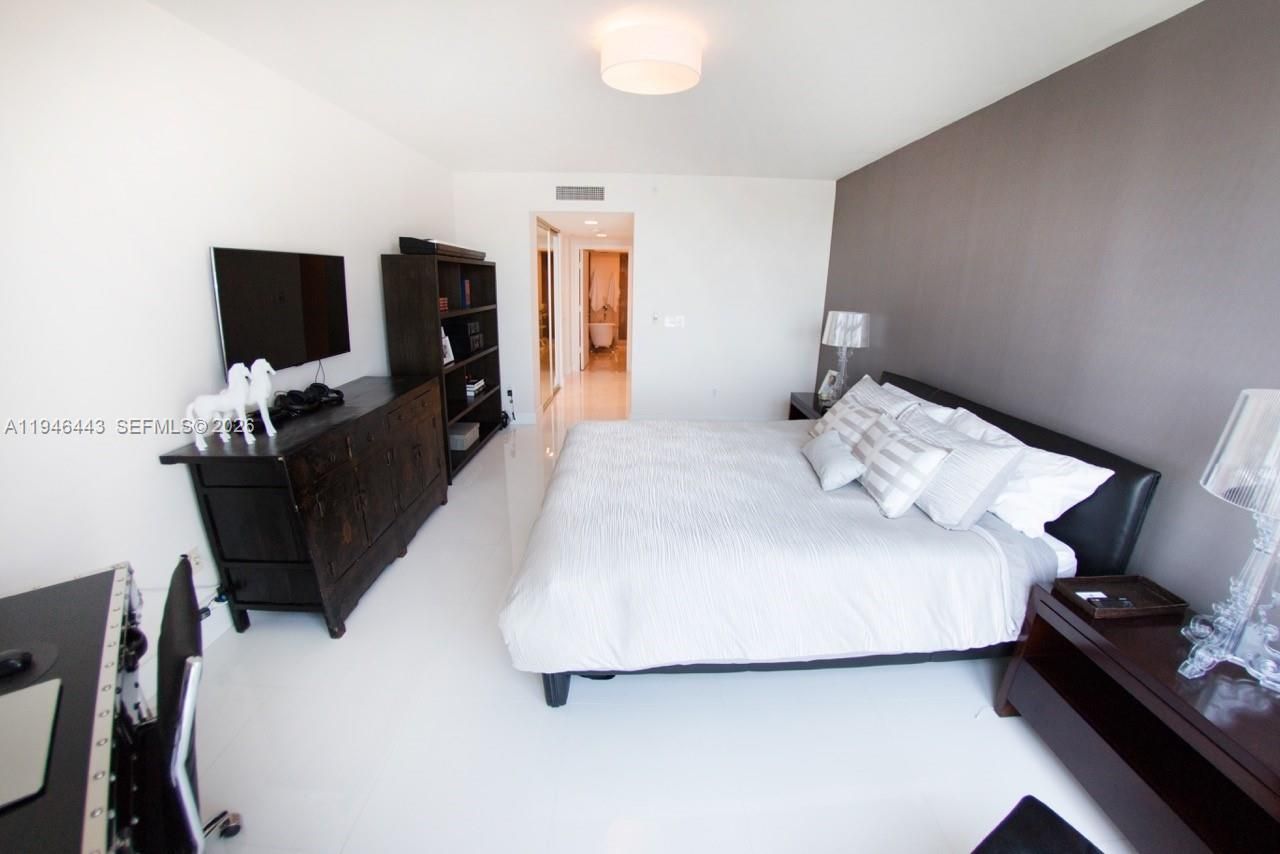 3301 NE 183rd St , Unit 902, Aventura, FL 33160 Photo