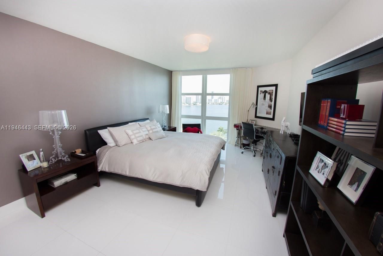 3301 NE 183rd St , Unit 902, Aventura, FL 33160 Photo