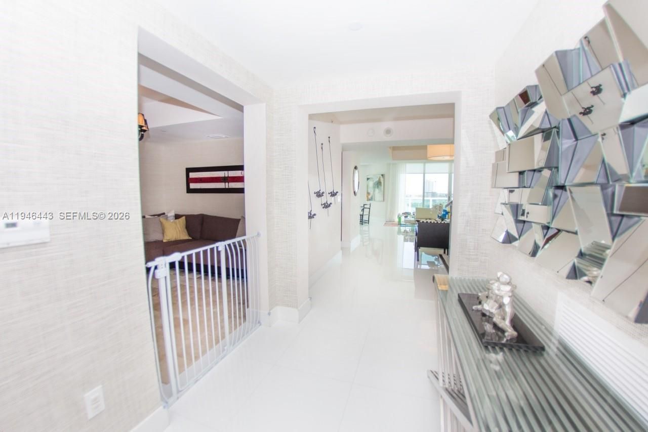 3301 NE 183rd St , Unit 902, Aventura, FL 33160 Photo