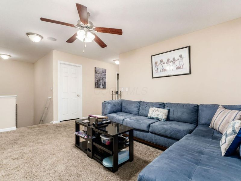 1005 Legacy Lane, Pataskala, OH 43062 Photo 16