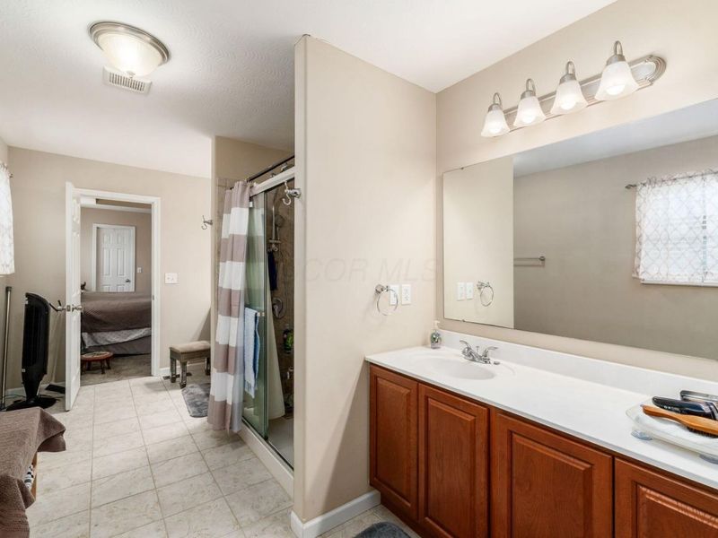 1005 Legacy Lane, Pataskala, OH 43062 Photo 21