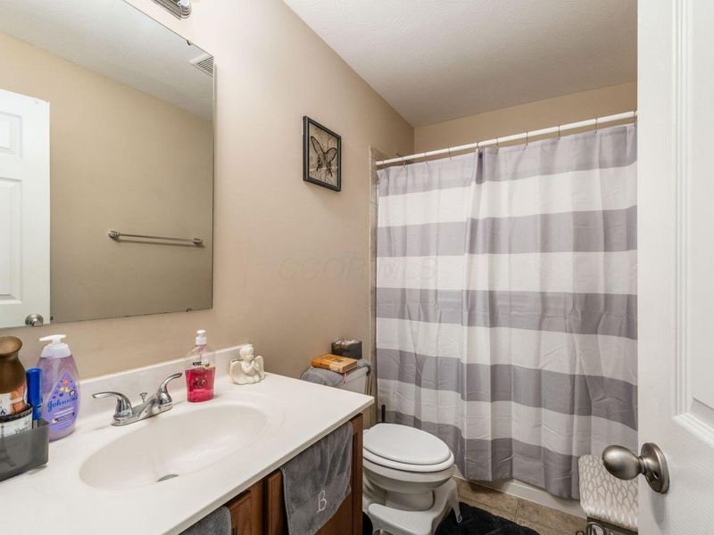 1005 Legacy Lane, Pataskala, OH 43062 Photo 24