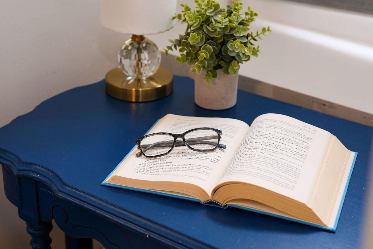 348 King Street Photo 17