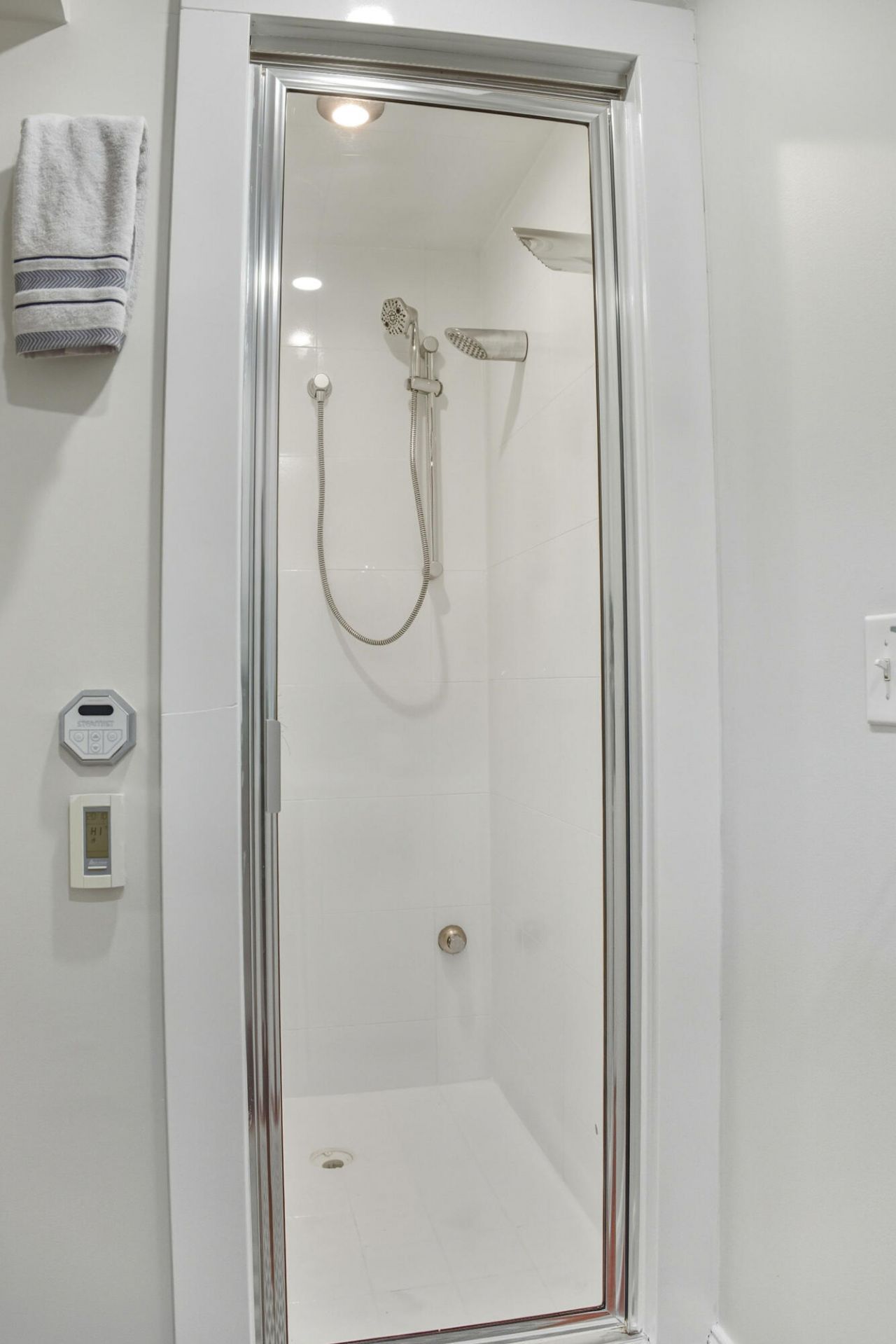 348 King Street Photo 21