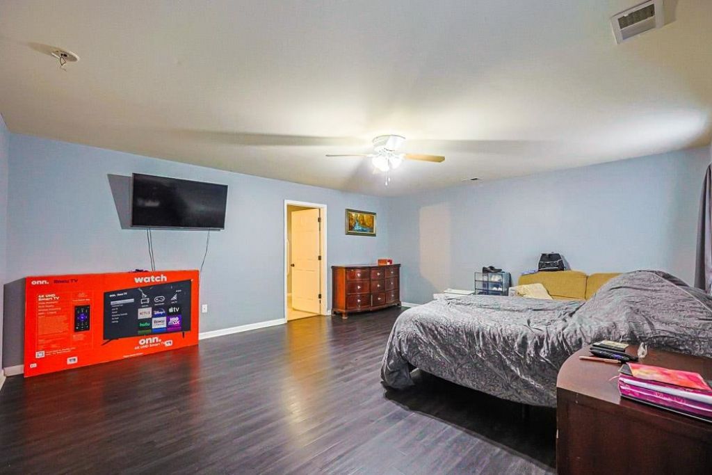 229 Oak Lea Dr. Photo 12