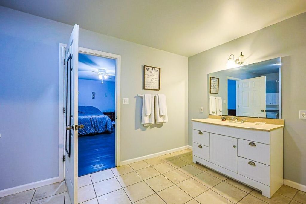 229 Oak Lea Dr. Photo 13