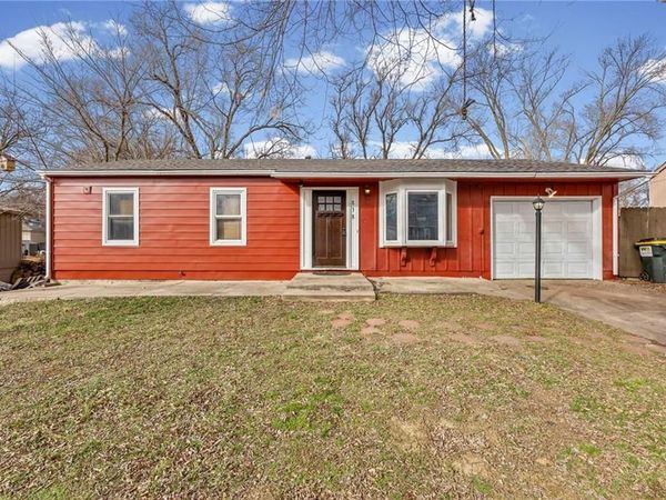 838 N 83rd Terrace, Kansas City, KS 66112