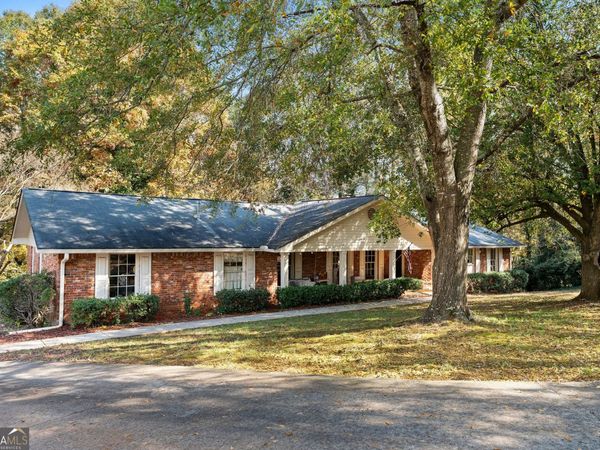 13 E Lakeshore Drive SE, Rome, GA 30161