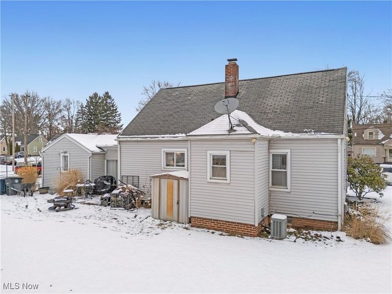 210 Davenport Avenue, Akron, OH 44312 Photo 19