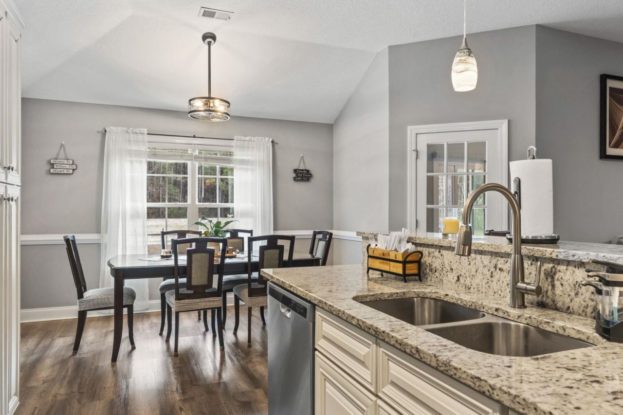 1930 West Homewood Rd. Photo 9