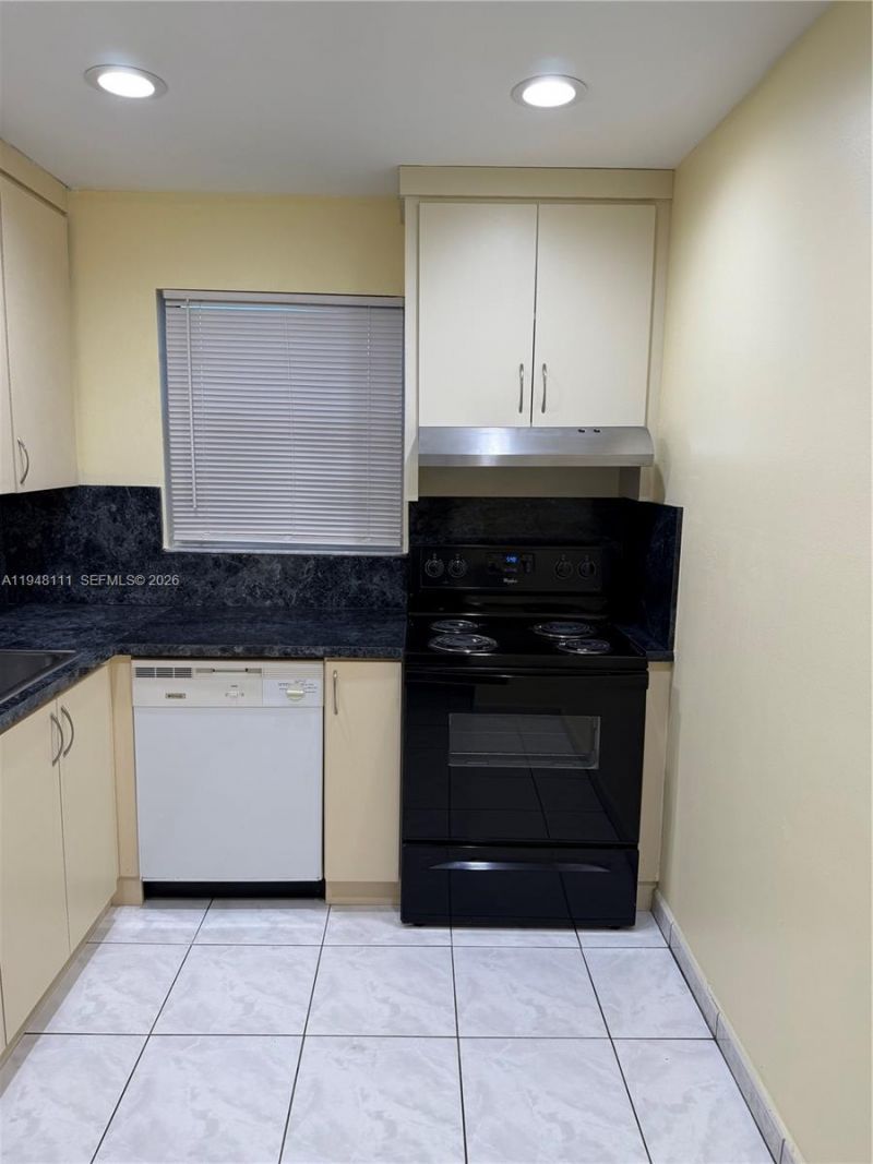 7150 Indian Creek Dr, Unit 505, Miami Beach, FL 33141 Photo