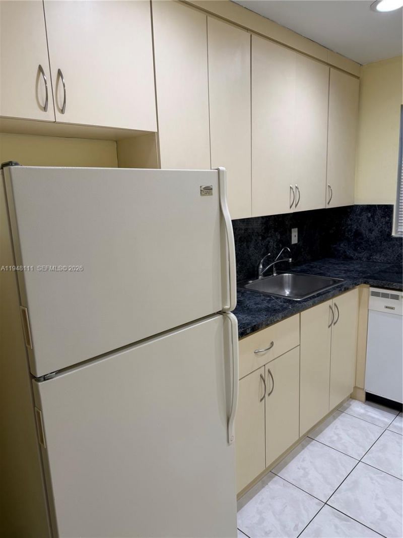 7150 Indian Creek Dr, Unit 505, Miami Beach, FL 33141 Photo