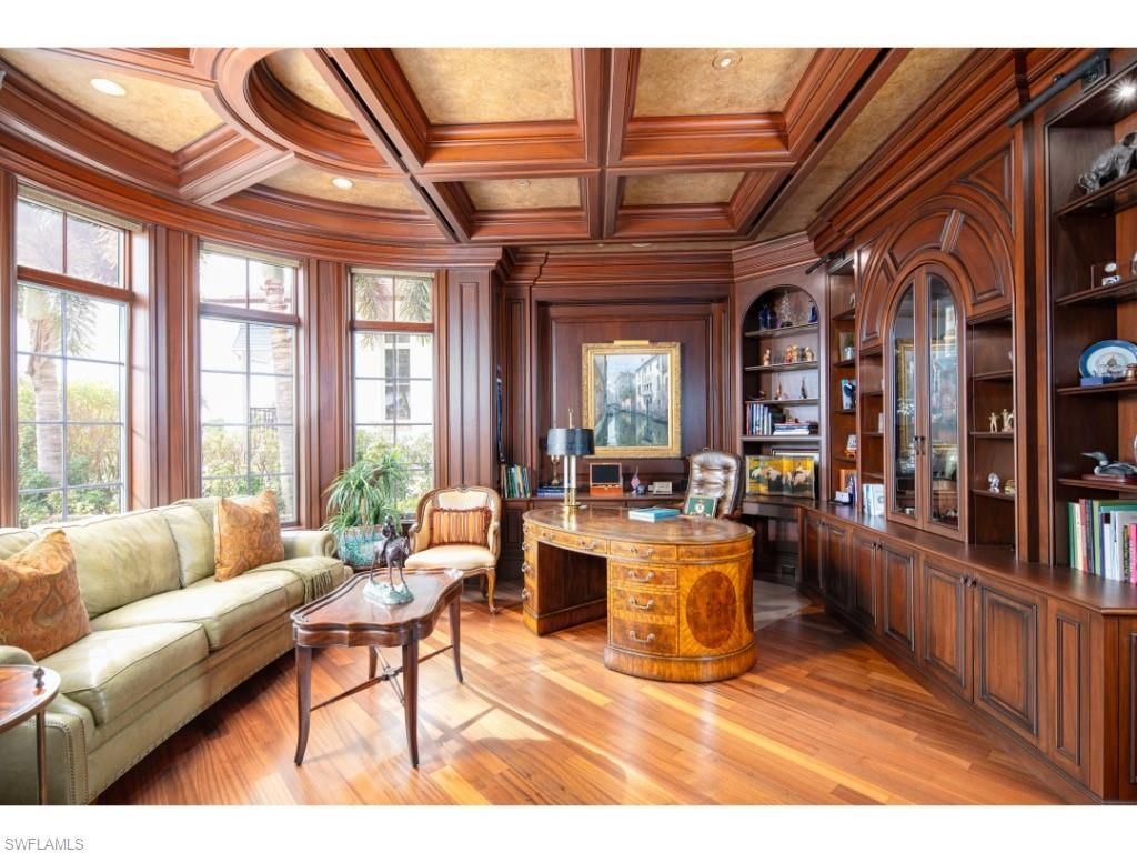 1979 4th St S, Naples, FL 34102 Photo