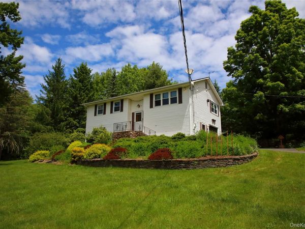 34 Old Road, Windham, NY 12496