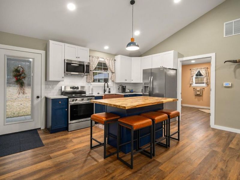 1431 Grange Hall Road, Oliver Twp, OH 45693 Photo 10