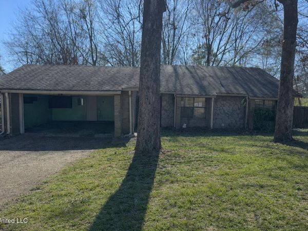 101 Sandra Cove, Clinton, MS 39056