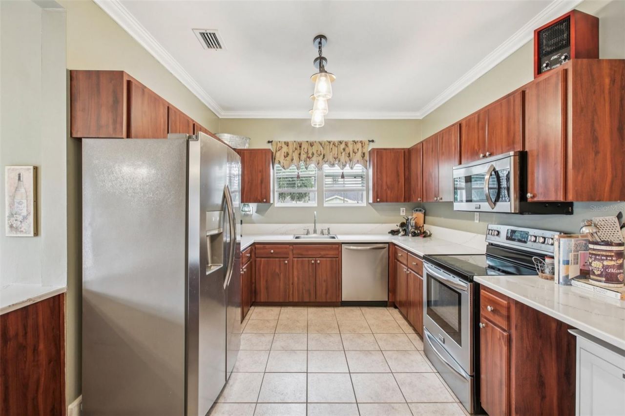 501 32nd Avenue N, Saint Petersburg, FL 33704 Photo