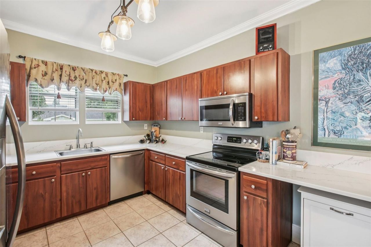 501 32nd Avenue N, Saint Petersburg, FL 33704 Photo